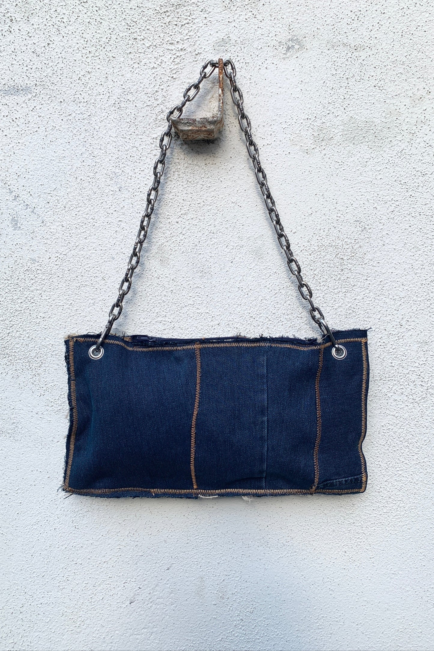 Upcycling Patchwork Jeans Clutch Dunkelblau